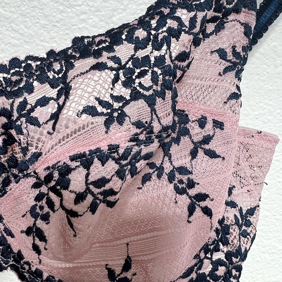 WACOAL EMBRACE LACE UNDERWIRE FLORAL UNLINED 34D BRA - Picture 4 of 5